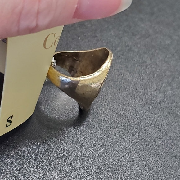 *Sale* Gold tone peach, blue and pink enamel ring Size 6.5 - Picture 5 of 8